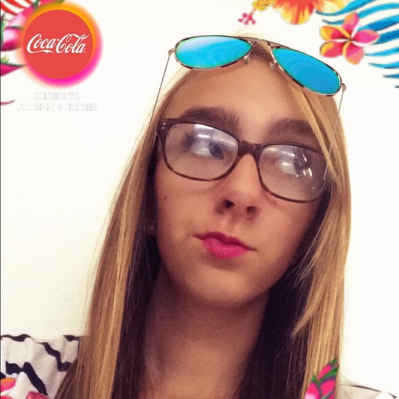 Meet your Posher, Lozza - Picture 1 of 1